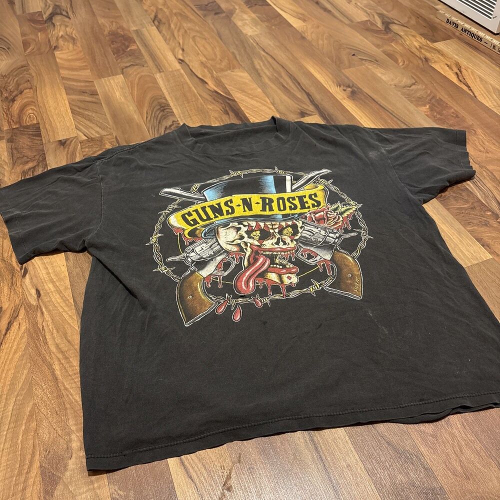 Vintage 90’s Guns N Roses Concert Graphic Shirt Distressed Sloane Graphic Shirt